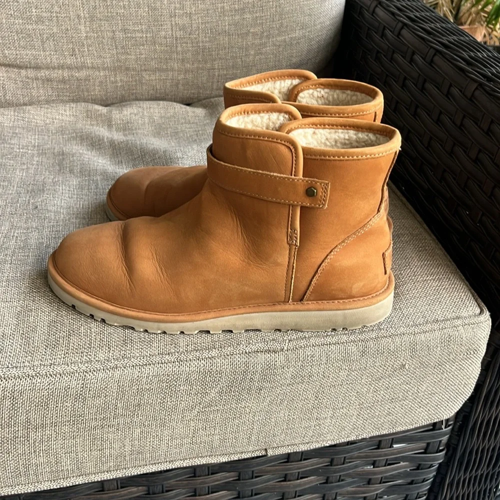 Ugg Rella Ankle Boots - Picture 7 of 12